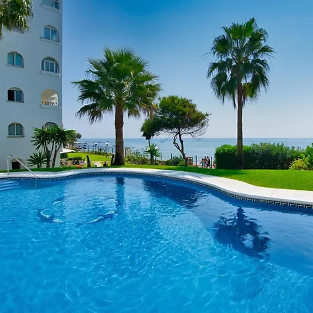 Beachfront Haven *