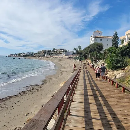 Willa Beachfront Haven *