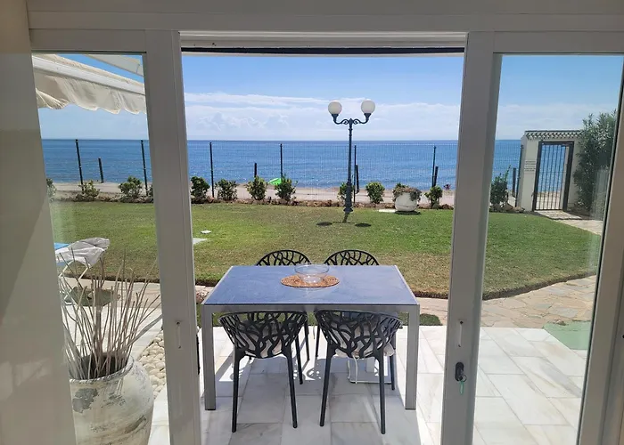 Beachfront Haven * Sitio de Calahonda